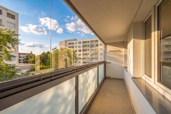 Lodžie - Prodej bytu 3+1 v osobním vlastnictví 76 m², Praha 9 - Letňany