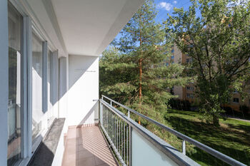 Prodej bytu 4+1 v osobním vlastnictví 72 m², Praha 4 - Záběhlice