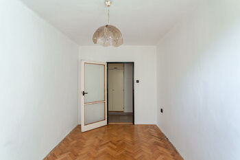 Prodej bytu 4+1 v osobním vlastnictví 72 m², Praha 4 - Záběhlice
