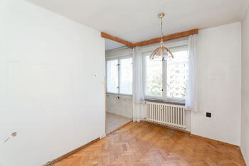 Prodej bytu 4+1 v osobním vlastnictví 72 m², Praha 4 - Záběhlice