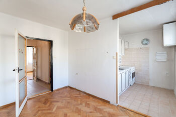 Prodej bytu 4+1 v osobním vlastnictví 72 m², Praha 4 - Záběhlice