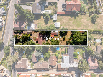 Prodej pozemku 1941 m², Praha 10 - Pitkovice