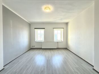 Prodej bytu 4+1 v osobním vlastnictví 104 m², Chomutov