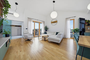 Prodej bytu 4+kk v osobním vlastnictví 138 m², Praha 10 - Dolní Měcholupy