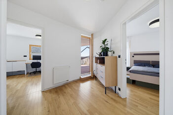 Prodej bytu 4+kk v osobním vlastnictví 138 m², Praha 10 - Dolní Měcholupy