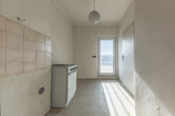 Kuchyně - Prodej bytu 1+1 v osobním vlastnictví 24 m², Praha 5 - Smíchov
