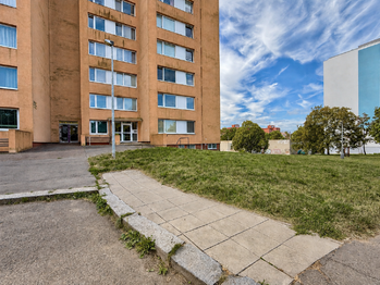 Pronájem bytu 3+1 v osobním vlastnictví 60 m², Praha 8 - Troja