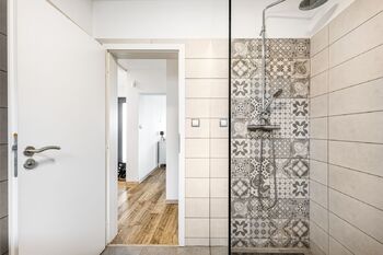koupelna byt 4+kk, 1.NP - Prodej domu 196 m², Třeboň