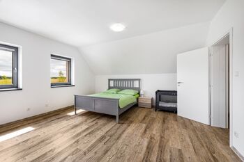 byt 2+kk ložnice 2.NP - Prodej domu 196 m², Třeboň