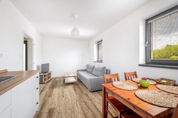 byt 2+kk obývací pokoj s kuchyní - Prodej domu 196 m², Třeboň