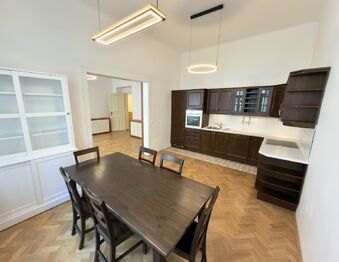 Pronájem bytu 3+1 v osobním vlastnictví 94 m², Praha 1 - Nové Město