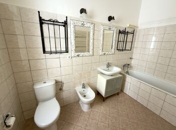 Pronájem bytu 3+1 v osobním vlastnictví 94 m², Praha 1 - Nové Město