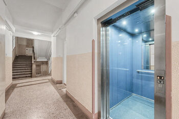 Prodej bytu 2+kk v osobním vlastnictví 61 m², Praha 7 - Holešovice