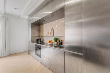 Prodej bytu 2+kk v osobním vlastnictví 61 m², Praha 7 - Holešovice