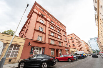 Prodej bytu 2+kk v osobním vlastnictví 61 m², Praha 7 - Holešovice