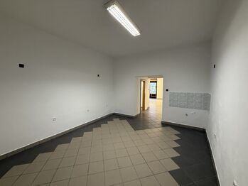 Pronájem malého objektu 275 m², Pelhřimov
