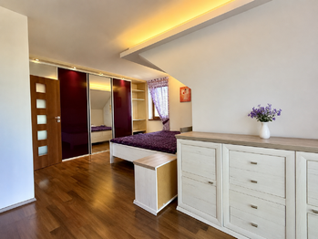 Prodej domu 144 m², Cerhenice