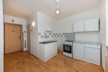 Prodej bytu 1+1 v družstevním vlastnictví 29 m², Praha 4 - Krč