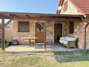 krytá terasa s posezením - Pronájem domu 67 m², Hlízov