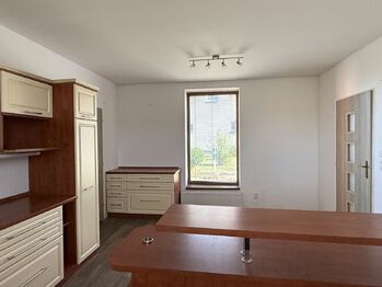 kuchyň s jídelnou - Pronájem domu 67 m², Hlízov