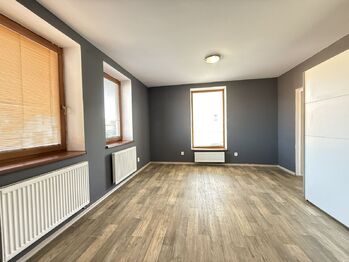 obývací pokoj - Pronájem domu 67 m², Hlízov