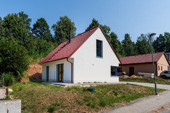 Prodej domu 86 m², Dolní Dobrouč