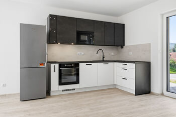 Prodej domu 86 m², Dolní Dobrouč