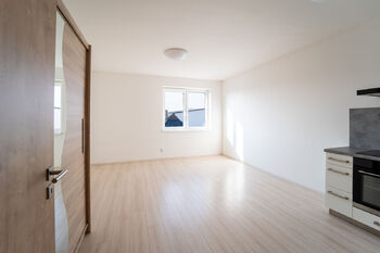 Pronájem bytu 1+kk v osobním vlastnictví 33 m², Beroun