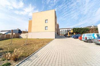 Pronájem bytu 1+kk v osobním vlastnictví 33 m², Beroun