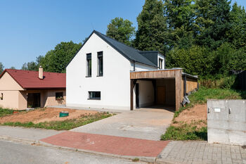 Prodej domu 152 m², Dolní Dobrouč