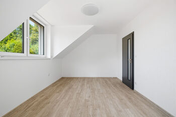 Prodej domu 152 m², Dolní Dobrouč
