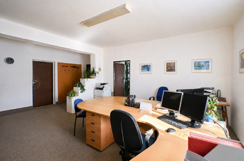 2NP - Prodej nájemního (činžovního) domu 1275 m², Petřvald