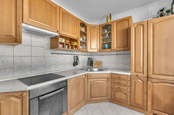 Prodej bytu 3+1 v osobním vlastnictví 65 m², Hradec Králové
