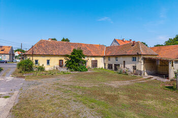 Prodej domu 400 m², Blšany