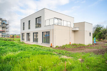 Prodej bytu 3+kk v osobním vlastnictví 96 m², Hradec Králové