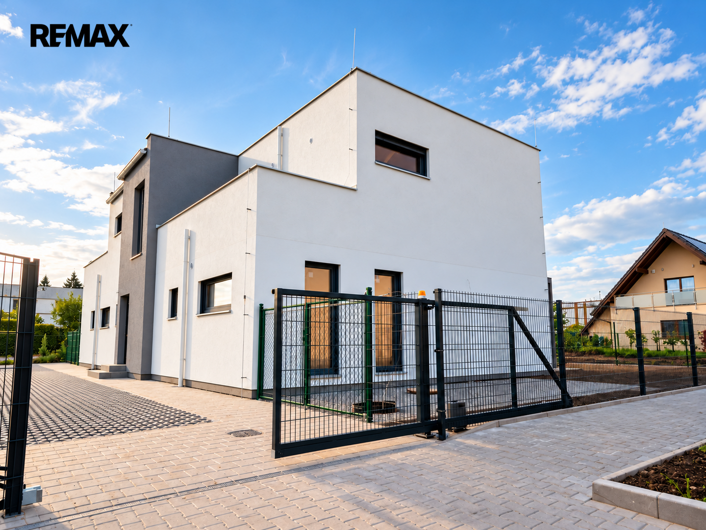 Prodej bytu 3+kk v osobním vlastnictví, 96 m2, Hradec Králové