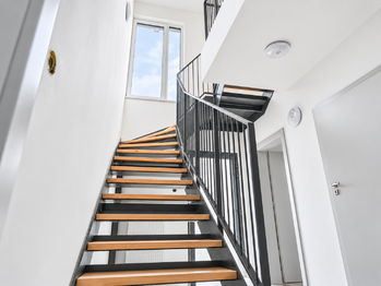 Prodej bytu 3+kk v osobním vlastnictví 96 m², Hradec Králové