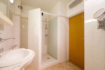 Prodej domu 223 m², Dolní Lhota
