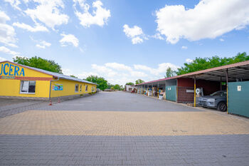 Prodej pozemku 5191 m², Rousínov