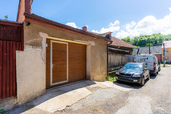 Prodej garáže 98 m², Jedovnice