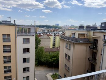 Prodej bytu 3+kk v osobním vlastnictví 84 m², Praha 10 - Vršovice