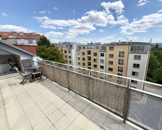 Prodej bytu 3+kk v osobním vlastnictví 84 m², Praha 10 - Vršovice