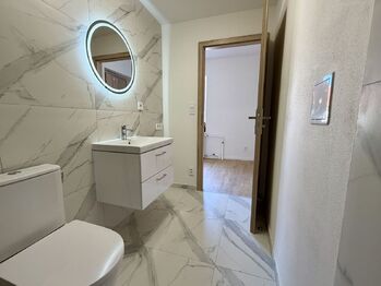 Pronájem bytu 1+kk v osobním vlastnictví 30 m², Ořech