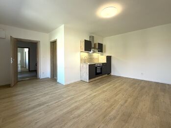 Pronájem bytu 1+kk v osobním vlastnictví 30 m², Ořech