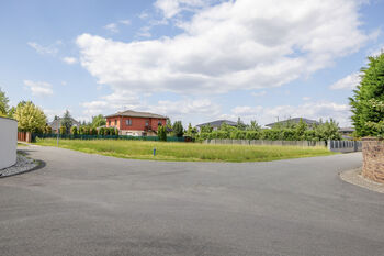 Prodej pozemku 1345 m², Jesenice