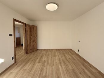Pronájem bytu 2+1 v osobním vlastnictví 56 m², Žatec