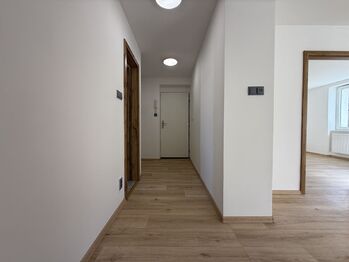 Pronájem bytu 2+1 v osobním vlastnictví 56 m², Žatec
