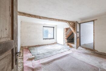 Místnost v podkroví - Prodej domu 136 m², Všemyslice