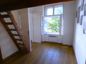 Pronájem bytu 2+kk v osobním vlastnictví 40 m², Praha 5 - Smíchov