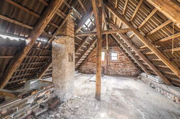 Podkroví - Prodej pozemku 378 m², Všemyslice